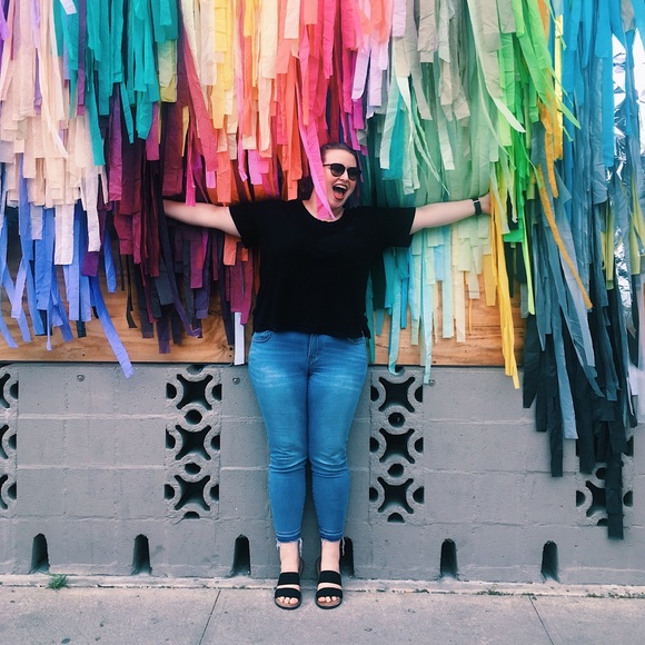 Meet your Posher, Mackenzie - Picture 3 of 3